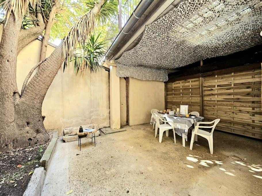 La Patio - Coeur De Ville - Clim Nîmes Kültér fotó