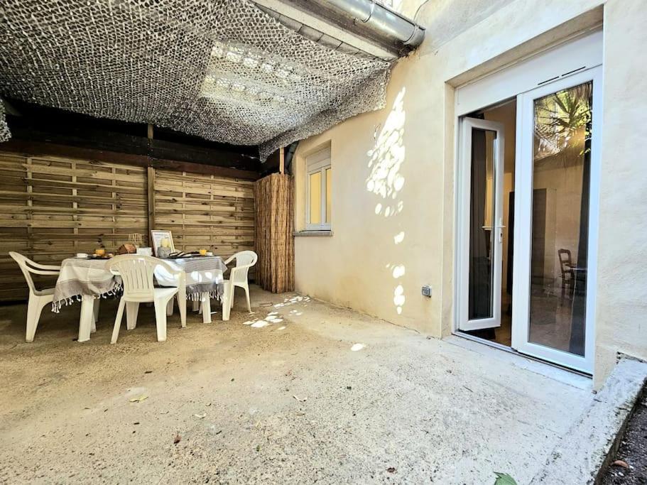 La Patio - Coeur De Ville - Clim Nîmes Kültér fotó